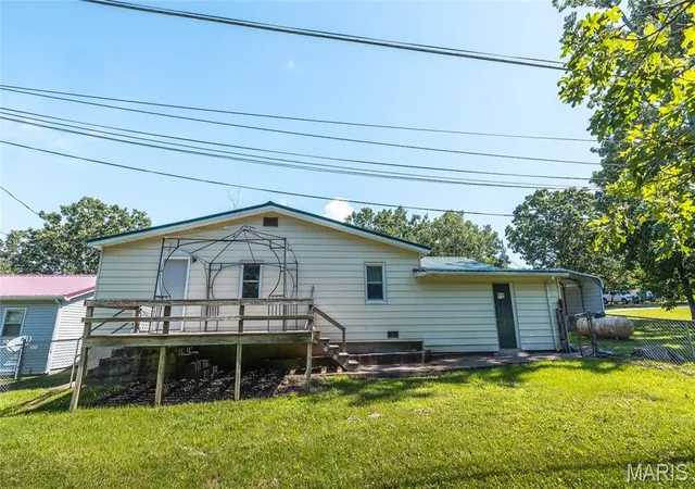 Homes for sale in Dixon, MO | 107 Aspen Rd, Dixon, MO 65459 | MLS# MIS26040313