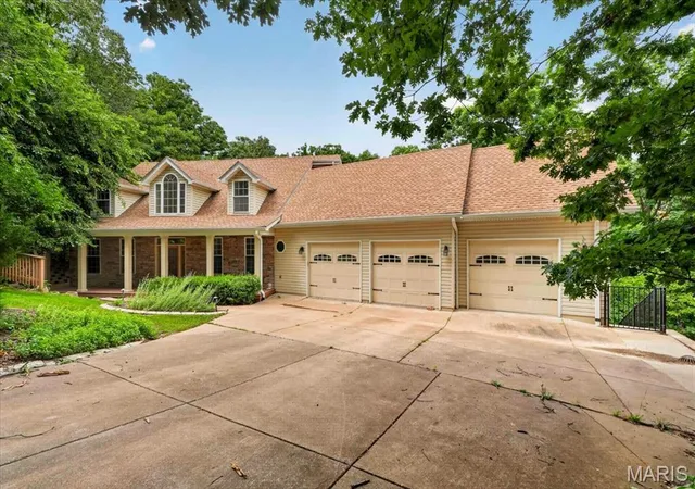 1st image of 1549 Paradise Valley Dr, High Ridge, MO 63049 | MLS# MIS26040315