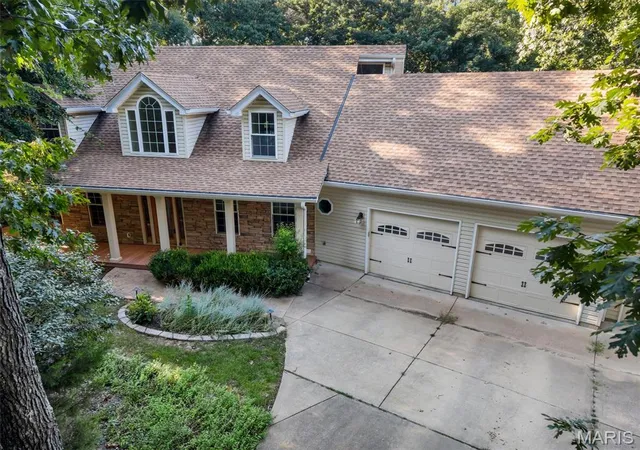 Photo 1 of Single family home for sale at 1549 Paradise Valley Dr, High Ridge, MO 63049 | MLS# MIS26040315 | Listing updated on 2026-08-31
