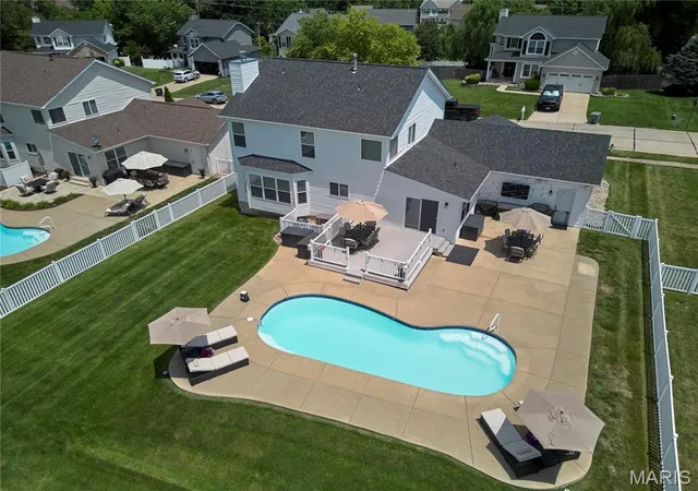 Photo 2 of Sale Pending at 13 Lord Edward Ct, O Fallon, MO 63366 | MLS# MIS26040316 | Listing updated on 2026-07-13