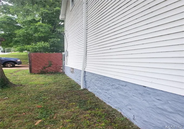Photo 3 of Single family home for sale at 3667 Steins St, Saint Louis, MO 63116 | MLS# MIS26040327 | Listing updated on 2026-07-21