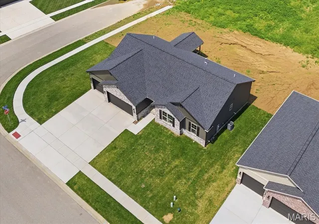 Photo 2 of Single family home for sale at 1232 Ole Town Bridge, O Fallon, IL 62269 | MLS# MIS26040331 | Listing updated on 2026-08-17