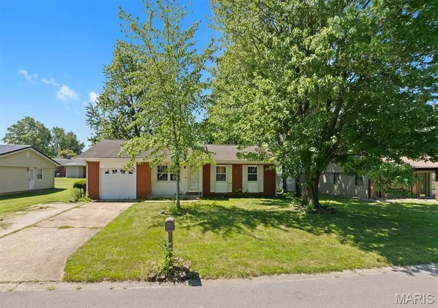 Photo 2 of Single family home for sale at 630 Cypress Ln, Sparta, IL 62286 | MLS# MIS26040338 | Listing updated on 2026-09-21