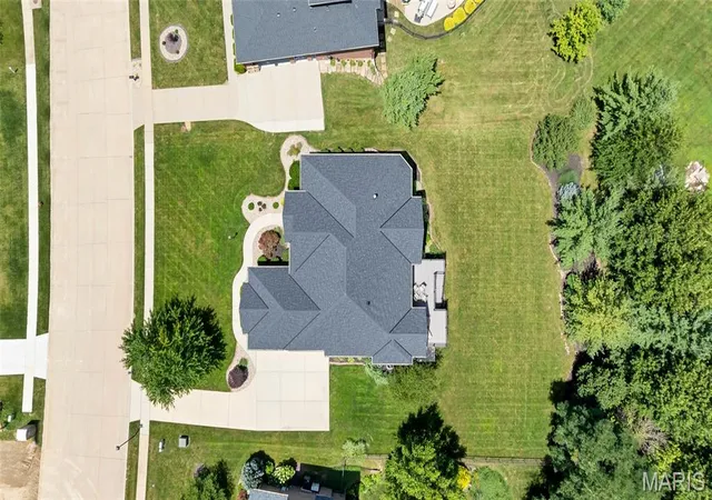 Homes for sale in Edwardsville, IL | 8449 Stone Ledge Dr, Edwardsville, IL 62025 | MLS# MIS26040351