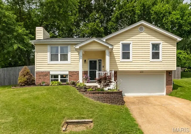 Homes for sale in Ballwin, MO | 468 Talbert Ct, Ballwin, MO 63021 | MLS# MIS26040363
