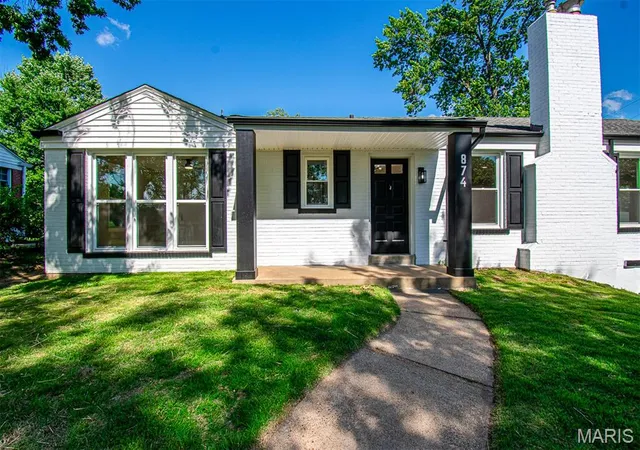 Homes for sale in University City, MO | 874 Albey Ln, University City, MO 63132 | MLS# MIS26040364