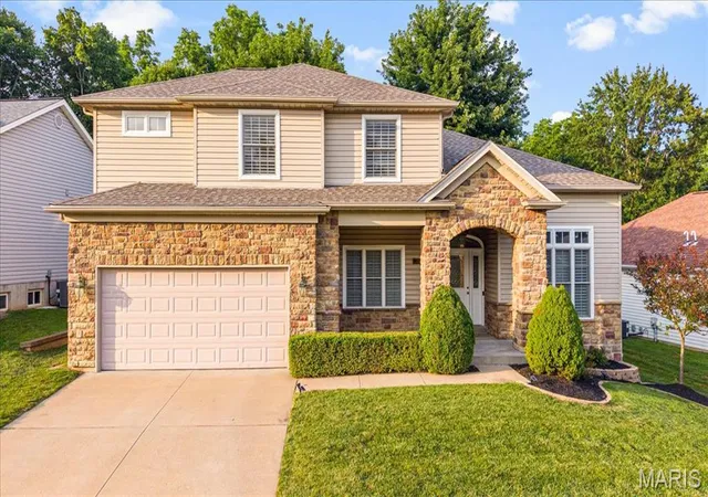 Homes for sale in Hazelwood, MO | 5304 Dunn Ridge Ct, Hazelwood, MO 63042 | MLS# MIS26040365