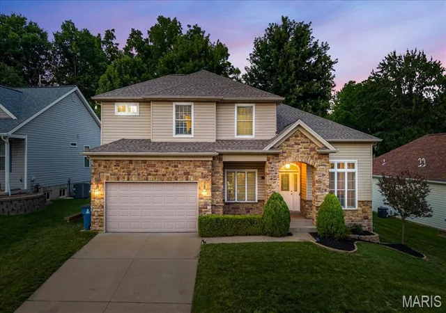 Homes for sale in Hazelwood, MO | 5304 Dunn Ridge Ct, Hazelwood, MO 63042 | MLS# MIS26040365