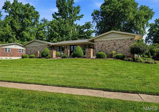 4th image of 14483 Eddington Dr, Chesterfield, MO 63017 | MLS# MIS26040377