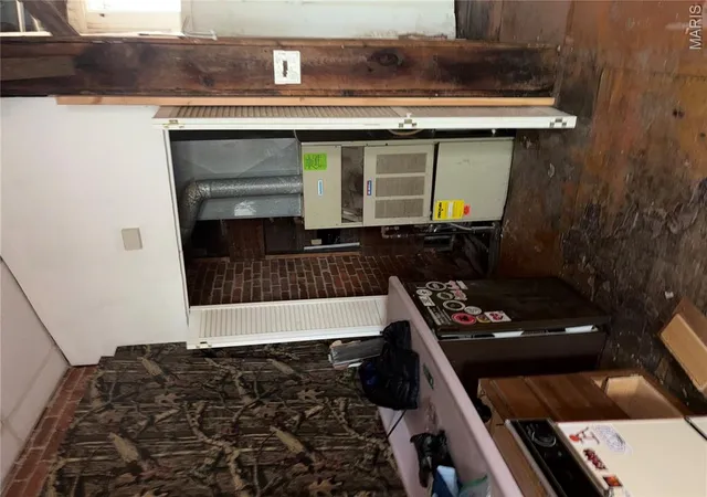 Photo 4 of Townhouse for sale at 7116 S Broadway, Saint Louis, MO 63111 | MLS# MIS26040407 | Listing updated on 2026-06-25