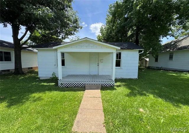 Homes for sale in Sullivan, MO | 228 Pine St, Sullivan, MO 63080 | MLS# MIS26040411