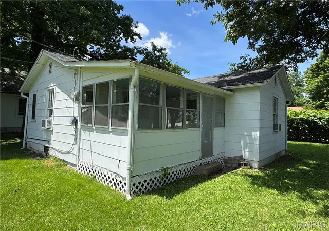 Homes for sale in Sullivan, MO | 228 Pine St, Sullivan, MO 63080 | MLS# MIS26040411