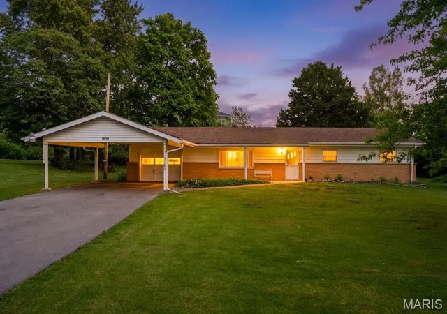 Homes for sale in Maryland Heights, MO | 12190 Mckelvey Rd, Maryland Heights, MO 63043 | MLS# MIS26040414