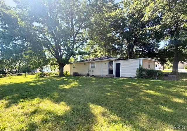 Homes for sale in Unincorporated, MO | 1419 Farmview Ave, Unincorporated, MO 63138 | MLS# MIS26040421