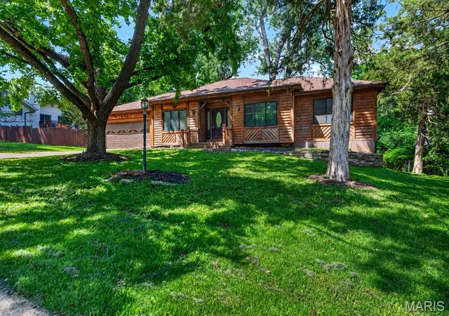 2nd image of 105 Willow Dr, Eureka, MO 63025 | MLS# MIS26040449