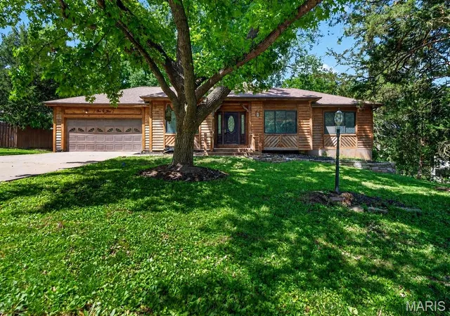 3rd image of 105 Willow Dr, Eureka, MO 63025 | MLS# MIS26040449