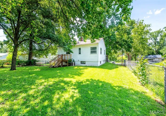 Homes for sale in Kirkwood, MO | 245 Commerce Ave, Kirkwood, MO 63122 | MLS# MIS26040461