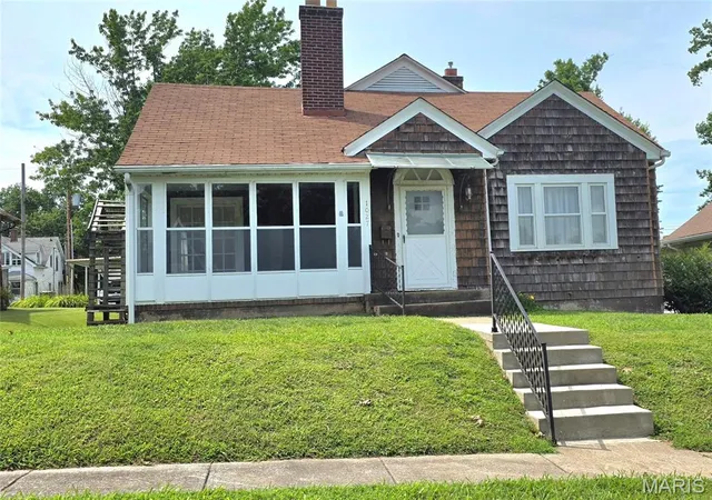 Homes for sale in Chester, IL | 1027 William St, Chester, IL 62233 | MLS# MIS26040465