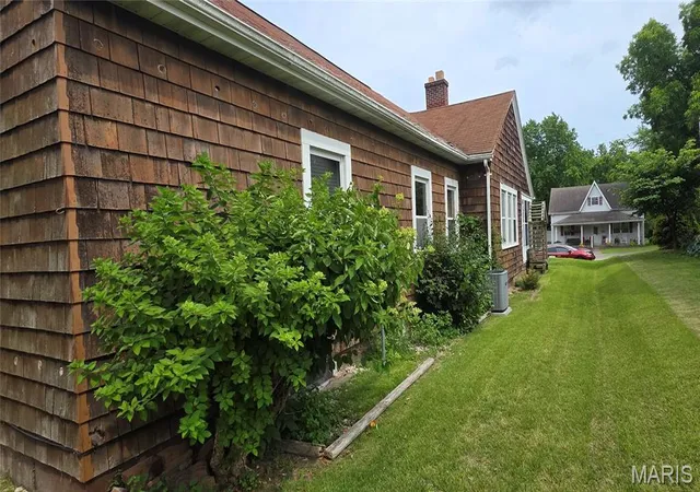 Homes for sale in Chester, IL | 1027 William St, Chester, IL 62233 | MLS# MIS26040465