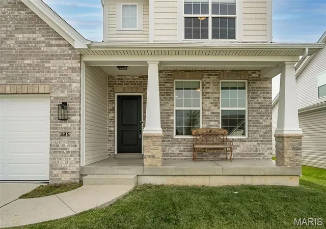 Homes for sale in Lake Saint Louis, MO | 325 Gailin Dr, Lake Saint Louis, MO 63367 | MLS# MIS26040470