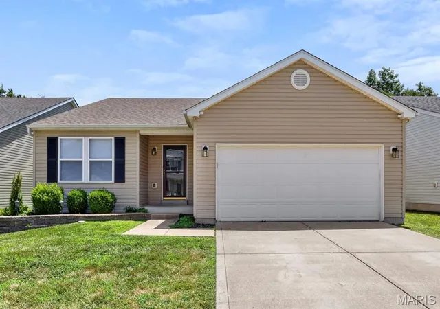 Homes for sale in Herculaneum, MO | 799 Rockshire Dr, Herculaneum, MO 63048 | MLS# MIS26040484