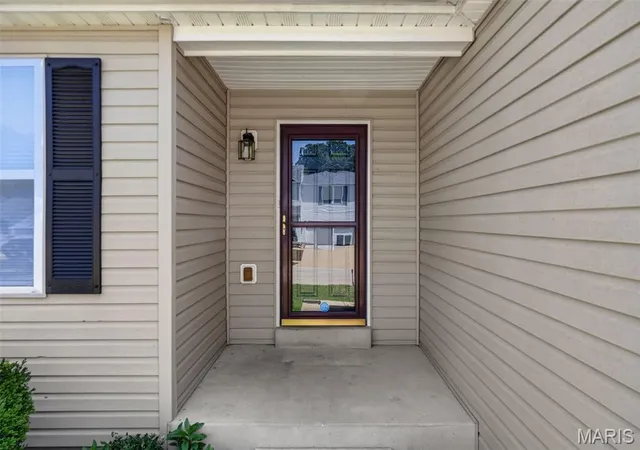 Homes for sale in Herculaneum, MO | 799 Rockshire Dr, Herculaneum, MO 63048 | MLS# MIS26040484