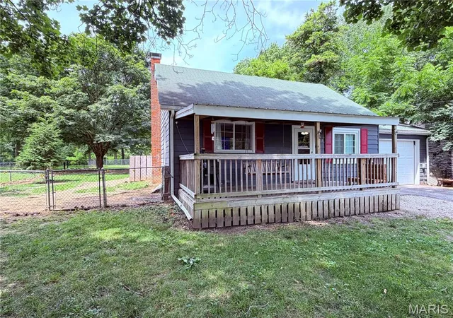 Homes for sale in Collinsville, IL | 403 Lumaghi Hts, Collinsville, IL 62234 | MLS# MIS26040487