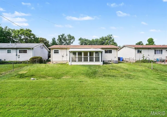 15th image of 1105 5th Plz, Florissant, MO 63031 | MLS# MIS26040495