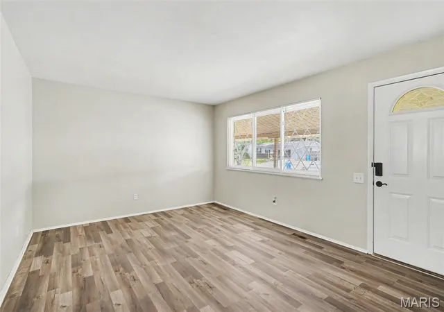 2nd image of 1105 5th Plz, Florissant, MO 63031 | MLS# MIS26040495