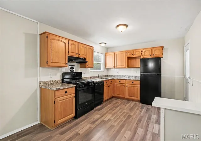 3rd image of 1105 5Th Plz, Florissant, MO 63031 | MLS# MIS26040495