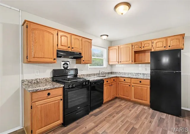 4th image of 1105 5Th Plz, Florissant, MO 63031 | MLS# MIS26040495