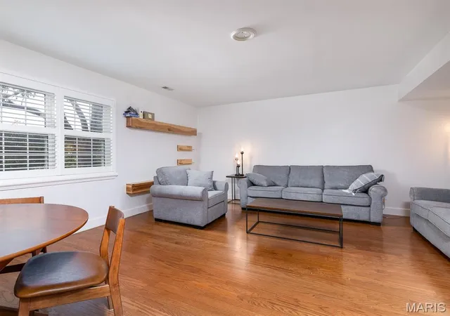 2nd image of 1724 Redbird Cvs, Saint Louis, MO 63144 | MLS# MIS26040497