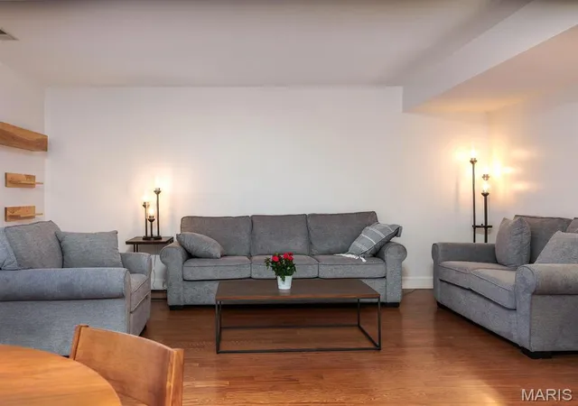 5th image of 1724 Redbird Cvs, Saint Louis, MO 63144 | MLS# MIS26040497