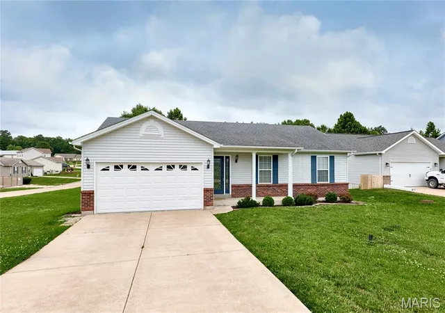 Homes for sale in Troy, MO | 139 Cuivre River Dr, Troy, MO 63379 | MLS# MIS26040501