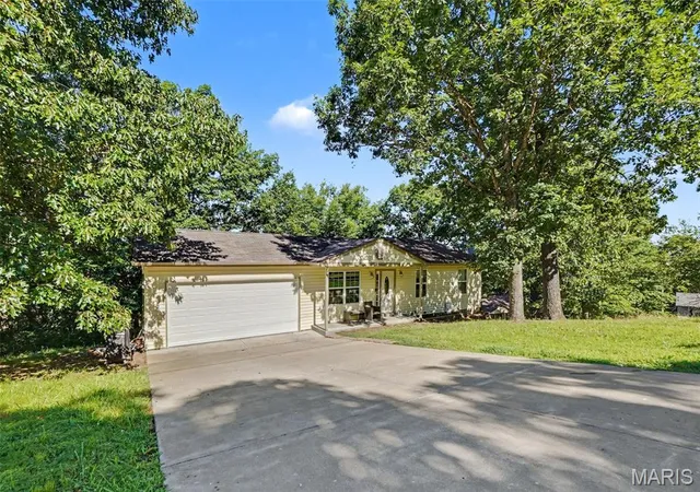 3rd image of 6001 Jennifer Ln, House Springs, MO 63051 | MLS# MIS26040502