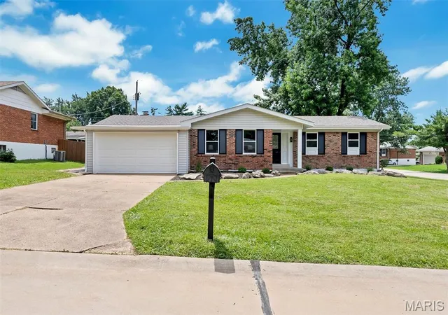 Photo 1 of Single family home for sale at 1152 Tumbleweed Trl, Ellisville, MO 63011 | MLS# MIS26040519 | Listing updated on 2026-09-15