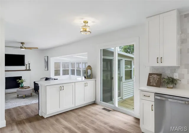 Photo 3 of Single family home for sale at 1152 Tumbleweed Trl, Ellisville, MO 63011 | MLS# MIS26040519 | Listing updated on 2026-09-15