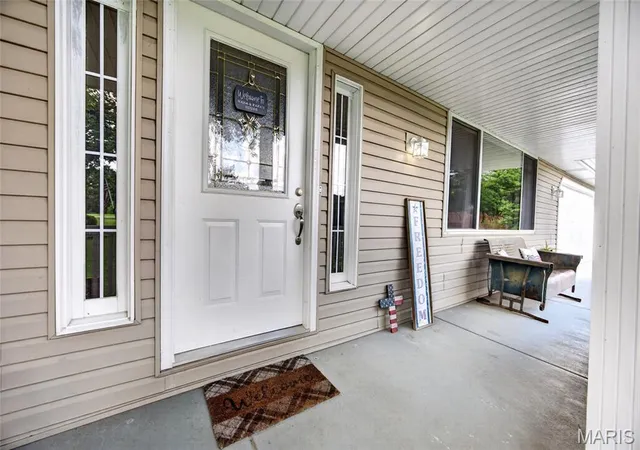 Homes for sale in Lebanon, MO | 31201 Osborn Dr, Lebanon, MO 65536 | MLS# MIS26040532