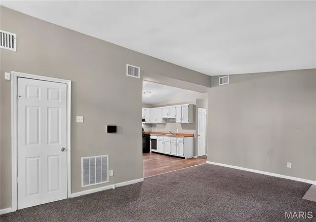 Homes for sale in Berkeley, MO | 8313 Pepperidge Dr, Berkeley, MO 63134 | MLS# MIS26040556