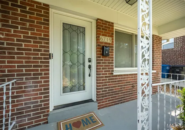 Homes for sale in University City, MO | 6719 Plymouth Ave, University City, MO 63130 | MLS# MIS26040560