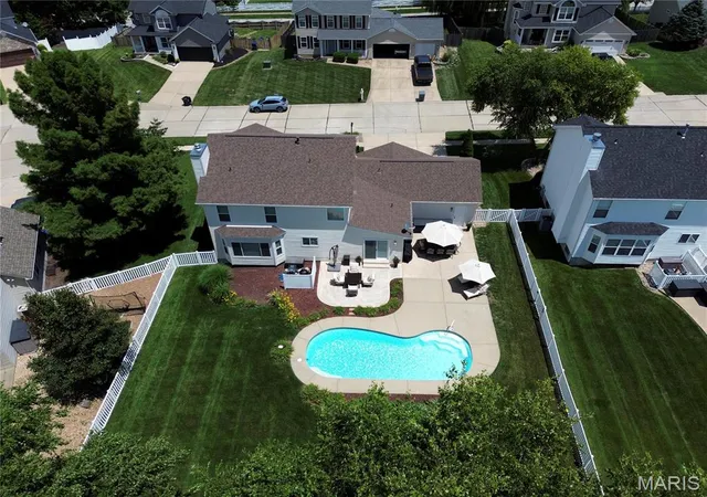 5th image of 15 Lord Edward Ct, O Fallon, MO 63366 | MLS# MIS26040582