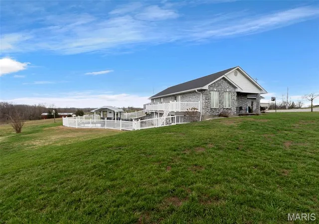 Homes for sale in Perryville, MO | 7633 Hwy F, Perryville, MO 63775 | MLS# MIS26040584