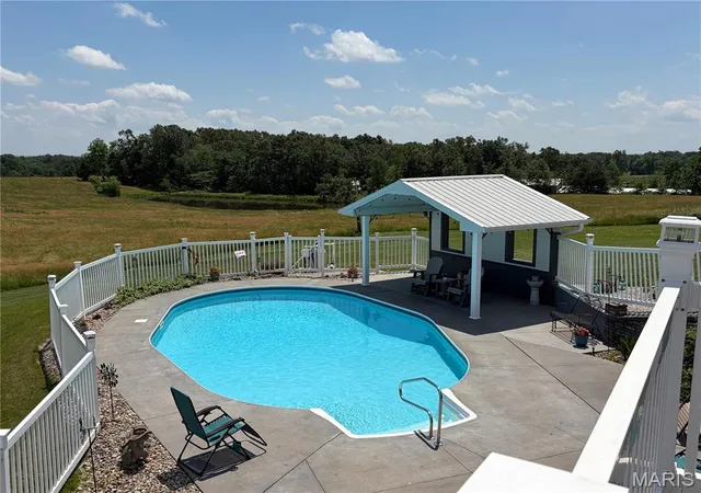 Homes for sale in Perryville, MO | 7633 Hwy F, Perryville, MO 63775 | MLS# MIS26040584