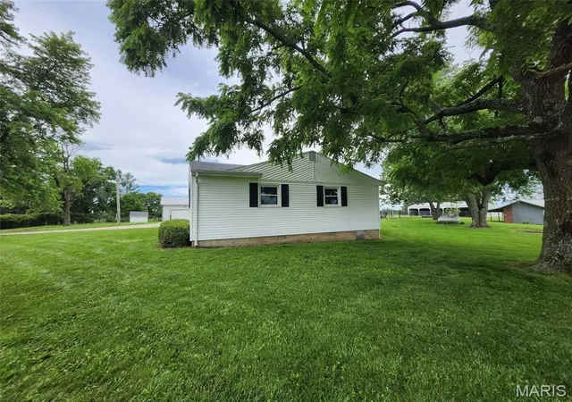 Homes for sale in Mountain Grove, MO | 3711 M- State Hwy Mm, Mountain Grove, MO 65711 | MLS# MIS26040586