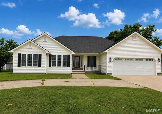 Homes for sale in Sikeston, MO | 815 Woodruff, Sikeston, MO 63801 | MLS# MIS26040598