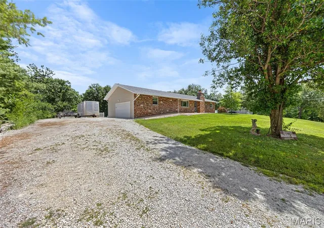 Homes for sale in Festus, MO | 3300 Ketha Cir, Festus, MO 63028 | MLS# MIS26040602