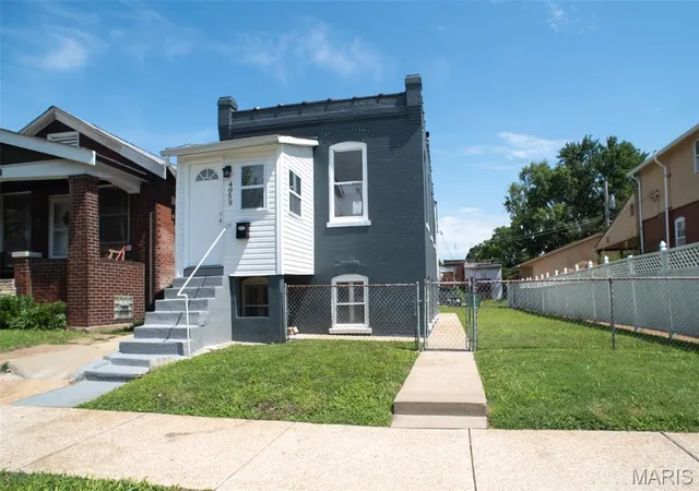 Photo 2 of Single family home for sale at 4059 Phillips Ave, Saint Louis, MO 63116 | MLS# MIS26040616 | Listing updated on 2026-08-17