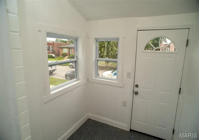 Photo 3 of Single family home for sale at 4059 Phillips Ave, Saint Louis, MO 63116 | MLS# MIS26040616 | Listing updated on 2026-08-17