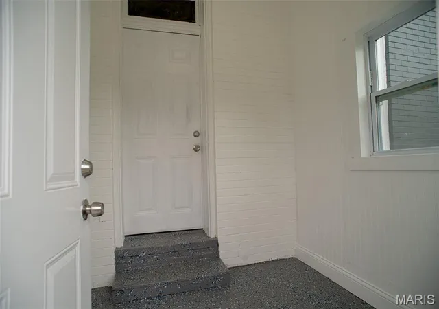 Photo 4 of Single family home for sale at 4059 Phillips Ave, Saint Louis, MO 63116 | MLS# MIS26040616 | Listing updated on 2026-08-17