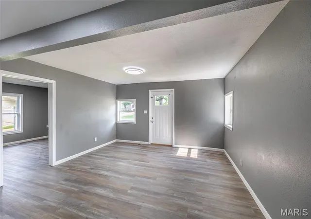 5th image of 948 W Harper St, Poplar Bluff, MO 63901 | MLS# MIS26040620